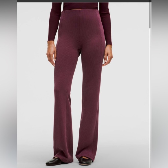 Brand new Lululemon Ribbed Softstreme Flared Pant *Regular-Garnet - Picture 1 of 8